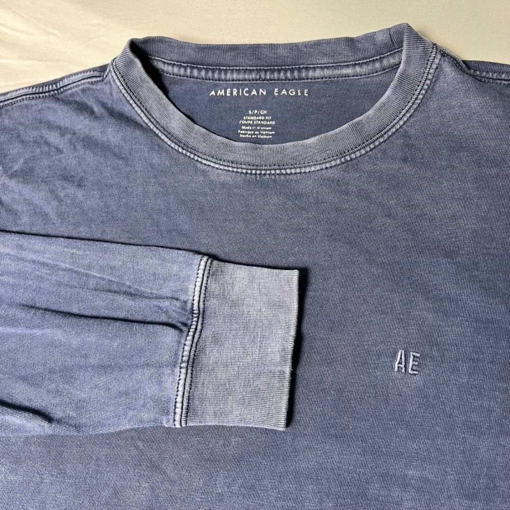 American Eagle Mens Small Blue Long Sleeve T-Shirt Cotton Standard Fit Logo